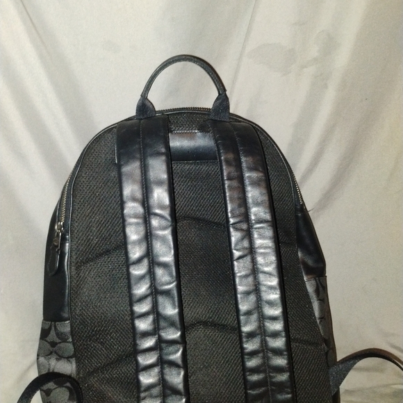 Authentic coach wide man backpack like new look - Picture 3 of 4